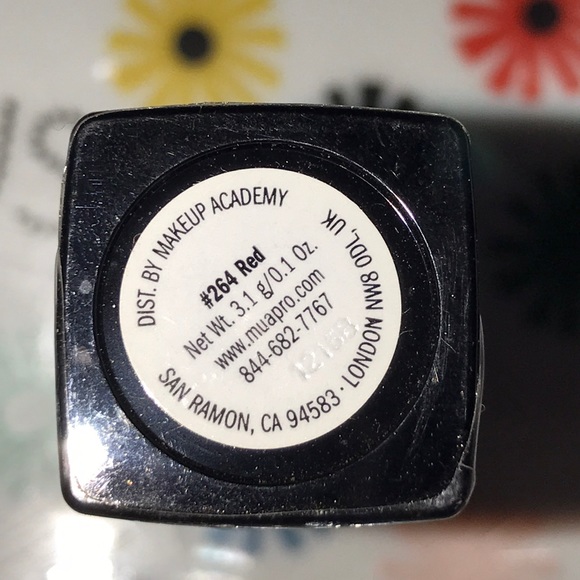 HP🎸New and sealed MUA makeup academy lipstick red - Picture 3 of 4
